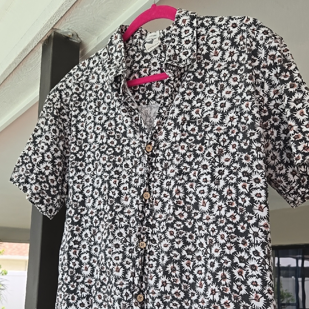 TCSS Black and White Floral Design Shirt
